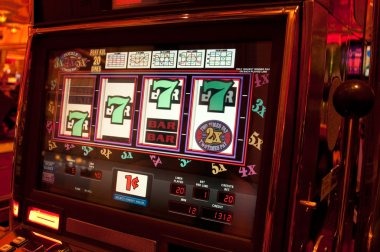 Jurassic Kingdom live-dealer table on kakak judi showing multi-camera setup and player betting interface